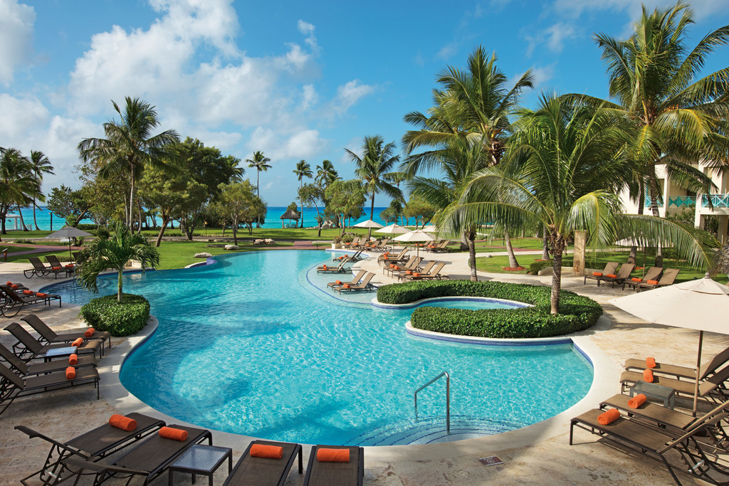 Hilton-La-Romana-Family-Resort-Premium-Pool