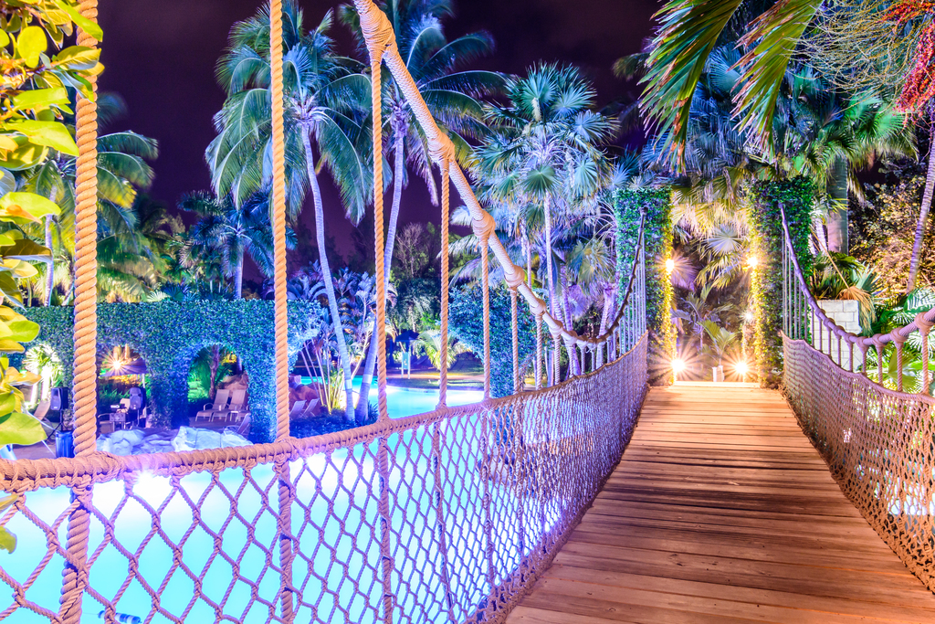 Hilton-Resort-&-Spa-Rose-Hall-Waterpark-Bridge-Night