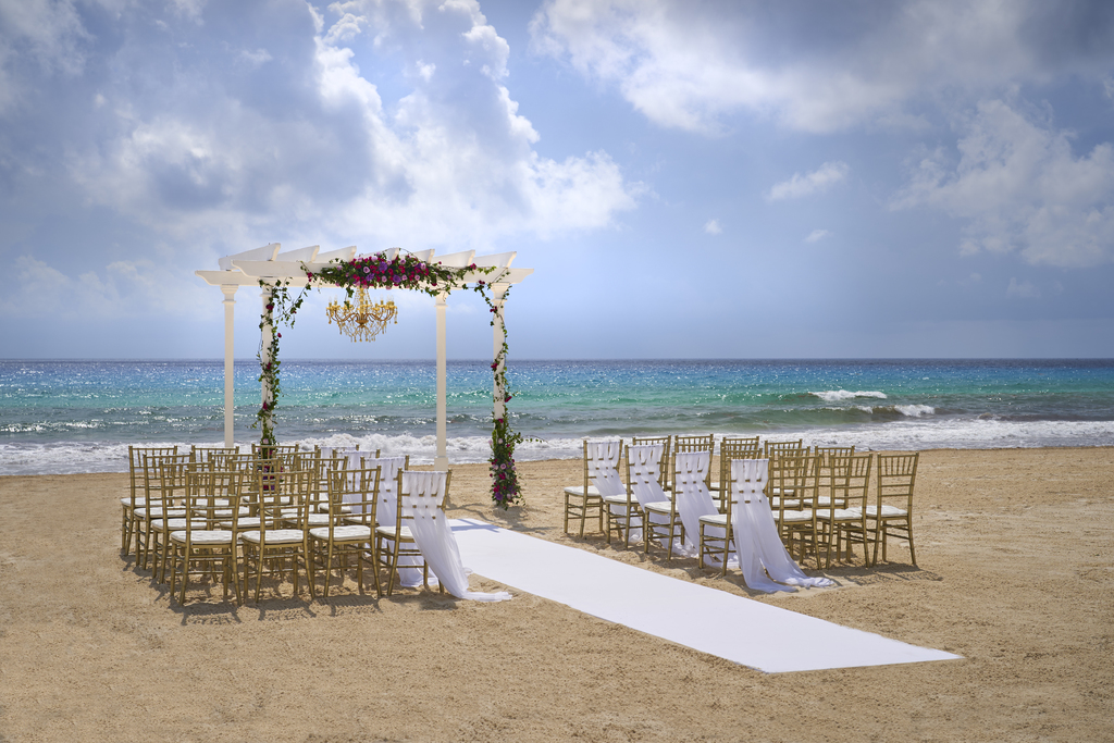 Hyatt-Zilara-Cancun-Beach-Wedding (2)