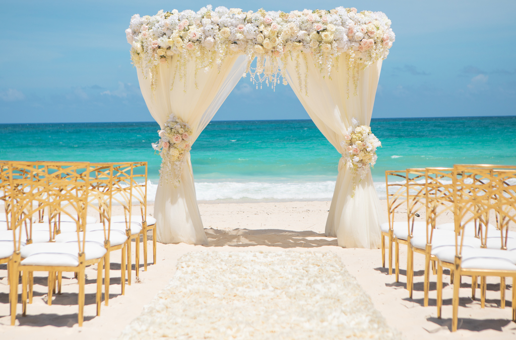 WeddingInspiration_LavishDaydream_Ceremony_Structure