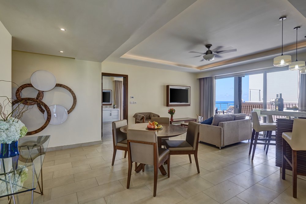 grand_lido_luxury_penthouse_one_bedroom_suite_oceanview_(1)