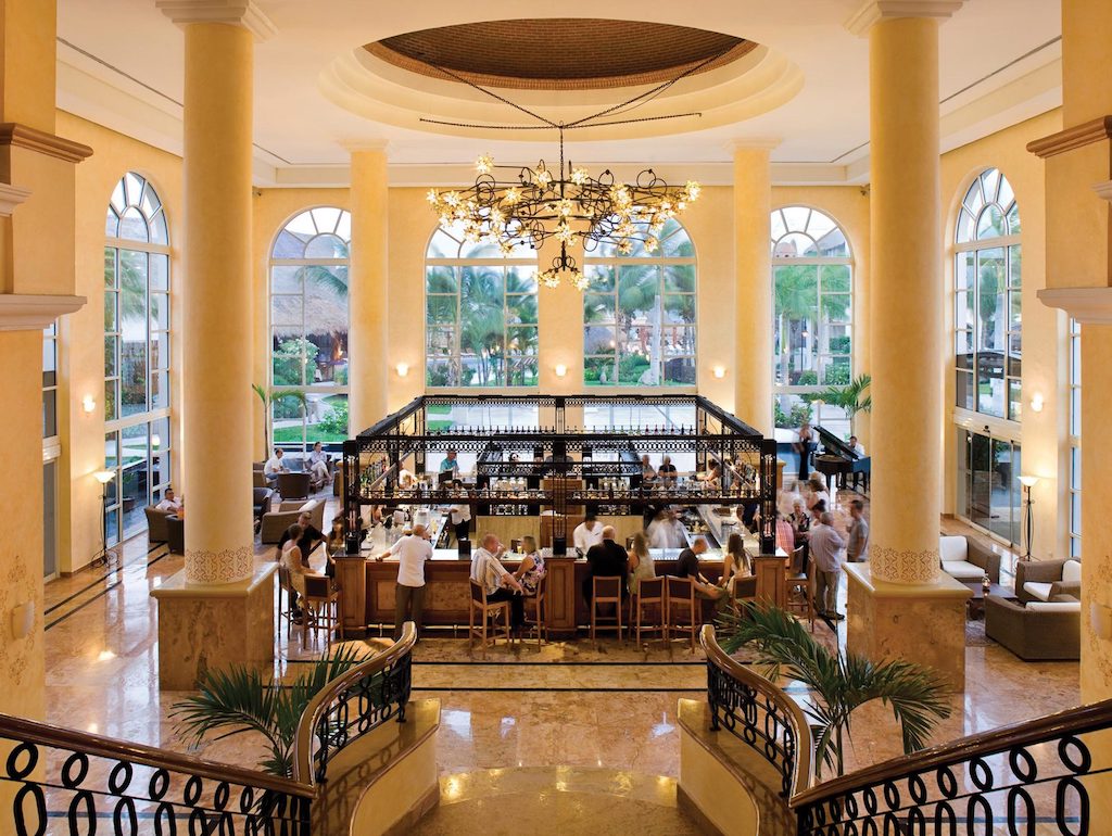 excellence-club-riviera-maya-all-inclusive-resorts-lobby-bar